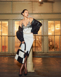 GIGI BLACK &amp; WHITE